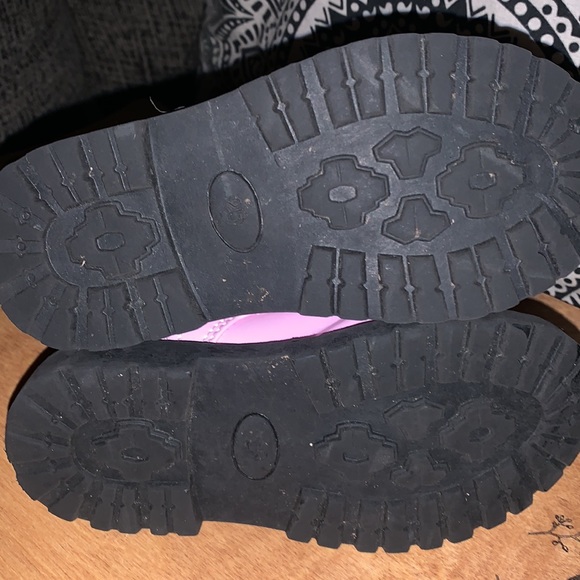 Toddler Pink Boots 🥾💖 - Picture 4 of 5